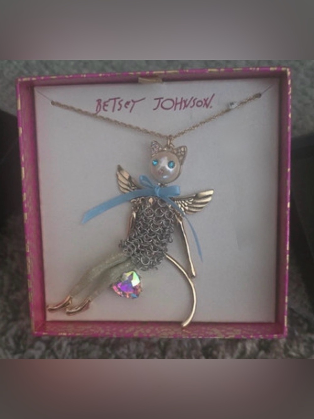 BETSEY JOHNSON Articulated Mesh Fairy Winged Cat Pendant Necklace NEW NWT